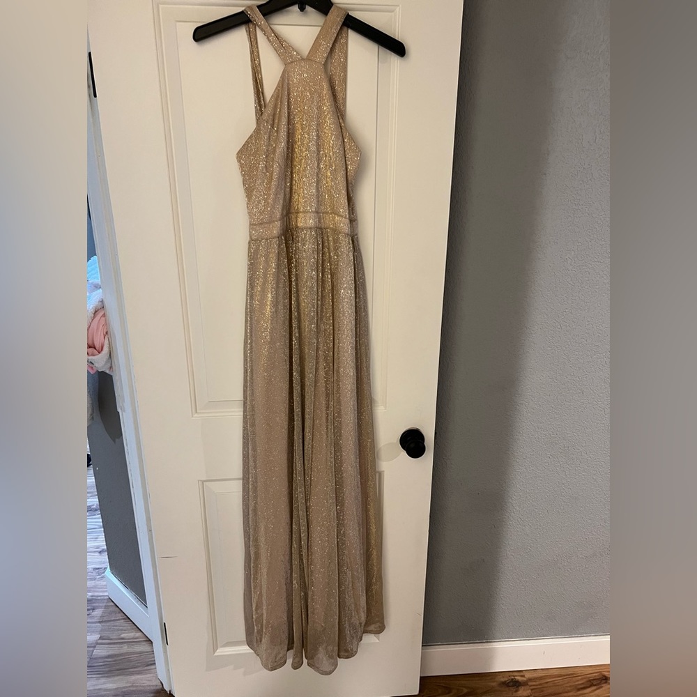 Long gold lulus dress.